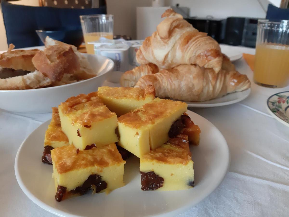 La Grange Des Lisieres Panzió Rouvres  Kültér fotó